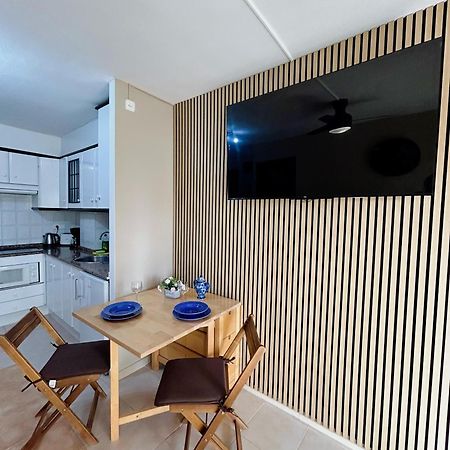 Comfy Apartment In サロウ エクステリア 写真